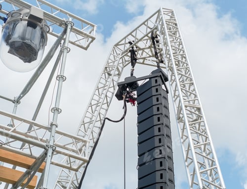 Preview: Big Professional Loud Speaker System Mounted On Open Air Concert For Powerful Sound