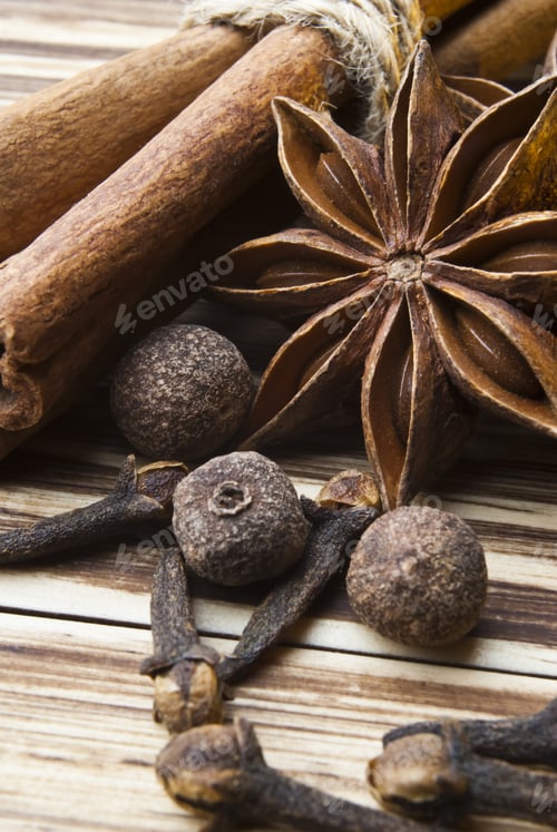 Preview: Spices Border.
