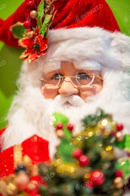 Preview: Santa Face With Eyeglasses In A Christmas Shop