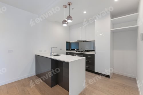 Preview: Empty New Apartment