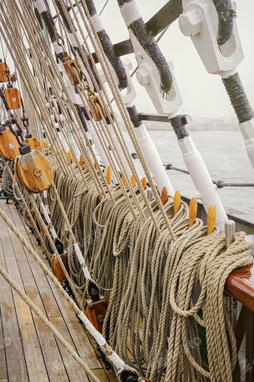 Preview: Running Rigging Alongside The Sailing Ship