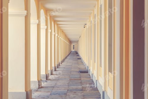 Preview: Enfilade In The Old House