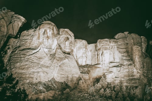 Preview: Mt. Rushmore National Memorial Park In South Dakota At Night, Presidents Faces Illuminated Against
