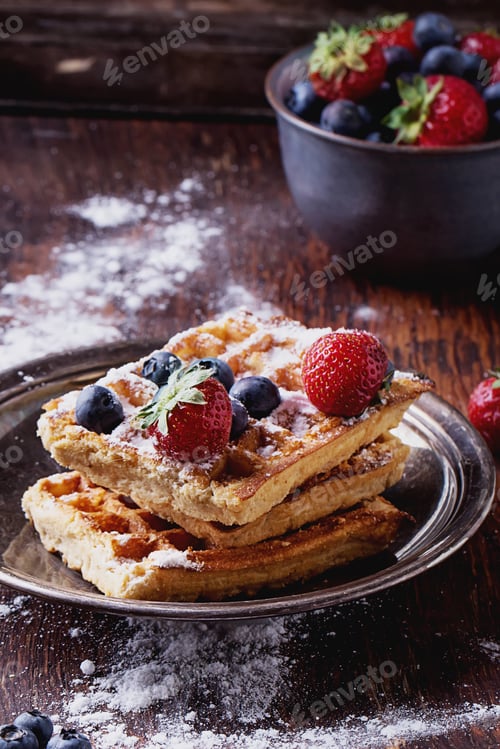Vista previa: Home Made Belgian Waffles Served On Vintage Metal Plate With Berries (Strawberry And Blueberry) And