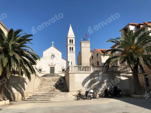 Preview: Crkva Sv. Petra Church In Supetar Croatia