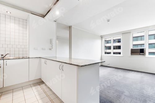 Preview: Empty And Unfurnished Brand New Apartment