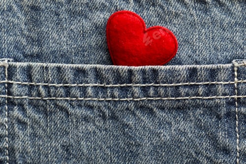 Preview: Heart in Pocket of Denim Jeans Texture