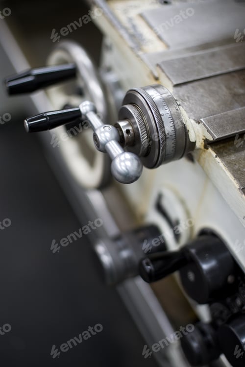 Preview: Abandoned Machine Metalworking Lathe In A Factory Closing Due To The Pandemic Virus.