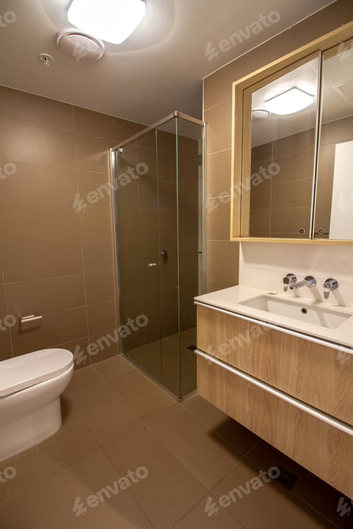 Preview: Empty New Apartment