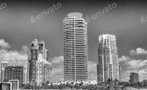 Preview: Buildings And Blu Sky In South Pointe Park, Miami Beach.