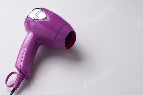 Vista previa: Hair-Dryer On A White Background