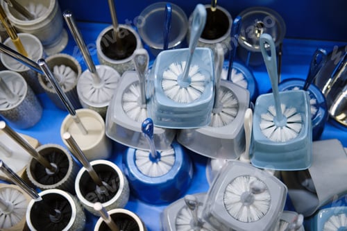 Preview: Toilet Brushes Sold A Lot In The Store