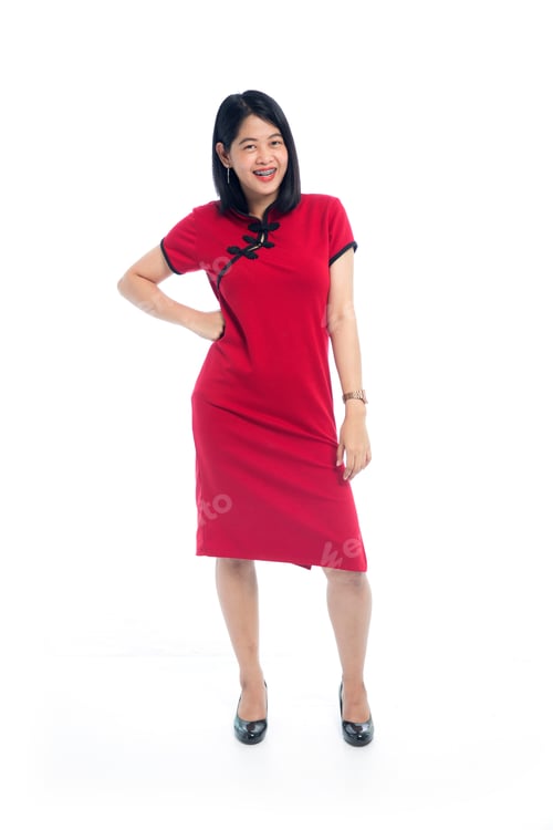 Preview: Asian Woman In Traditional Red Chinese Dress Side Split, Cheongsam Or Mandarin Gown Isolated On