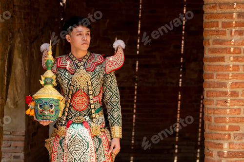 Preview: Hand Hold Thai Ancient Traditional Mask Or "Hua Khon" "Tos-Sa-Kan" Before Showing Dance Drama Art