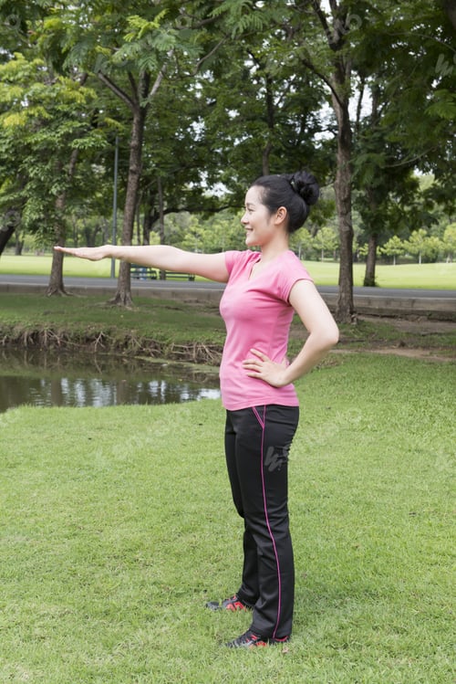 Preview: Women Exercise