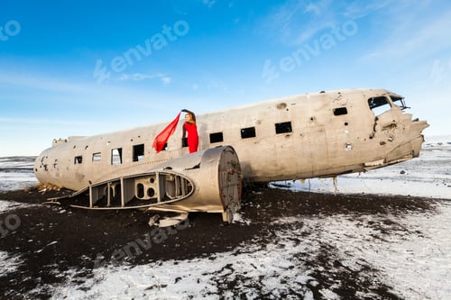 Preview: Solheimasandur The Plane Wreck View During Winter Snow