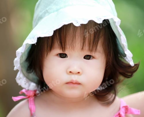 Preview: Innocent Asian Little Girl