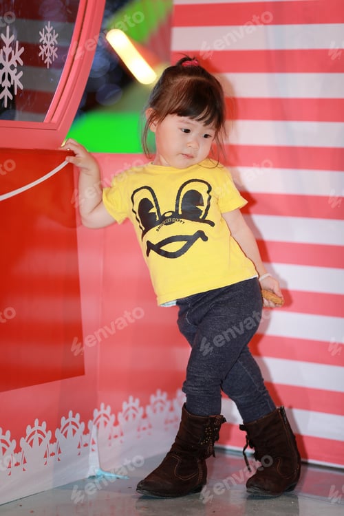 Preview: Happy Little Asian Girl