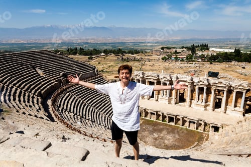 Preview: Vacation In Turkey View Of Ancient City Hierapolis During Summer