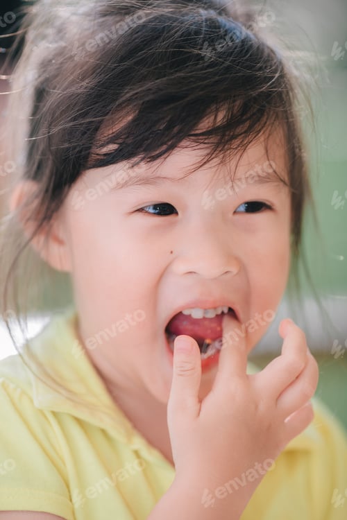 Preview: Portrait Of Asian Little Girl