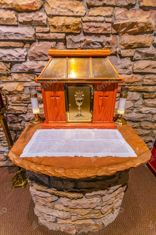 Preview: Donation Box Wide Angle Portrait Looking Down