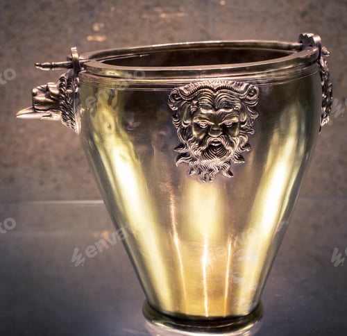 Preview: Ornamental Urn