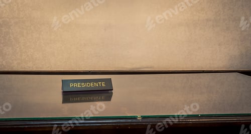 Preview: President Desk Argentina