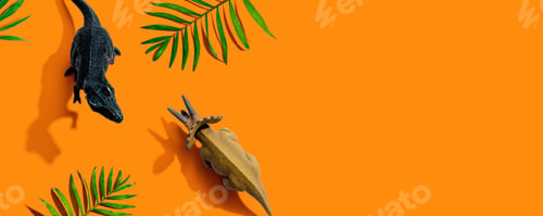 Preview: Tyrannosaurus And Triceratops Figures With Shadow - Flat Lay