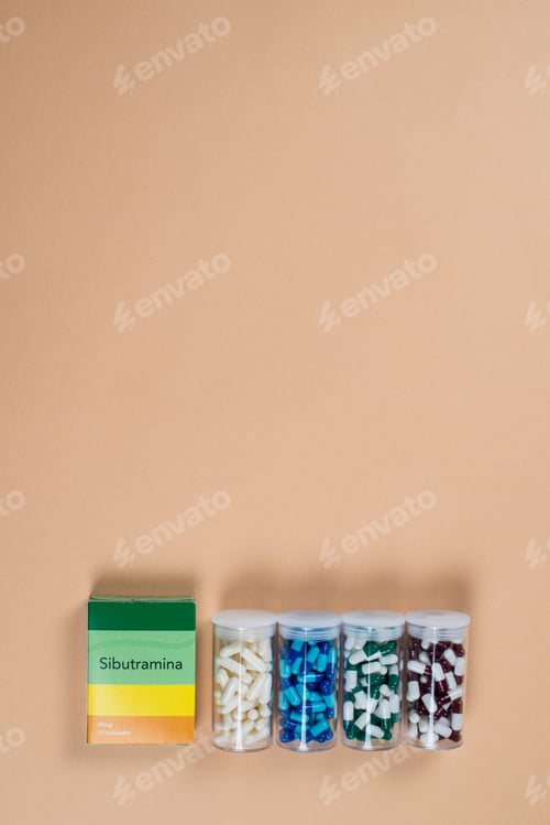 Preview: Colored Capsule Of Medication In Transparent Plastic Storage And Container Medicine Box - Medicine
