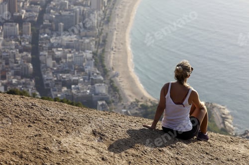 Preview: Ipanema Beach