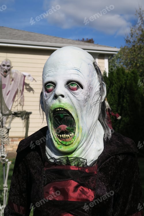 Preview: Ghoul On Display For Halloween.