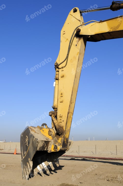 Preview: Track Mounted Power Equipment Can Move Dirt Quickly On Large Construction Projects