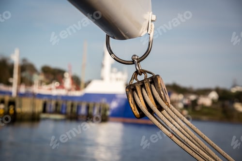 Preview: Block And Tackle