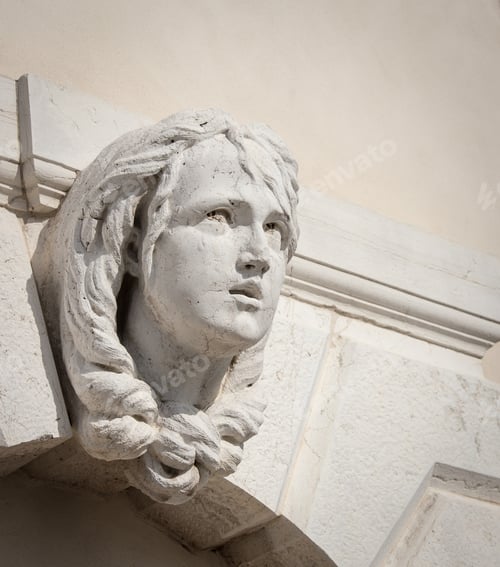 Preview: Female Statue Venice