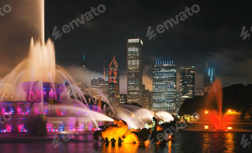Preview: Fountain Against The Downtown Chicago Skyscrapers Skyline