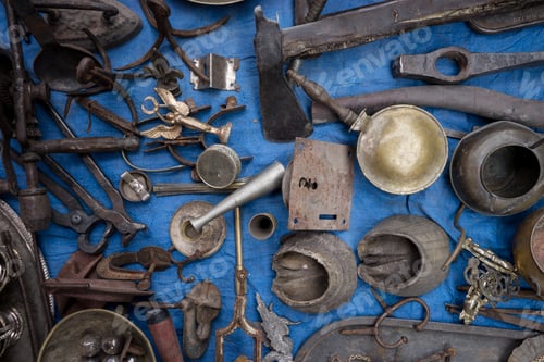 Preview: Vintage Tools In The Mexican Flea Market