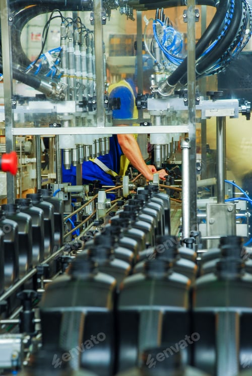 Preview: The Oil Is Dispensed In The Gallon At A Lubricant Factory