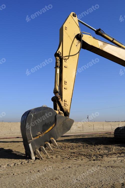 Preview: Track Mounted Power Equipment Can Move Dirt Quickly On Large Construction Projects