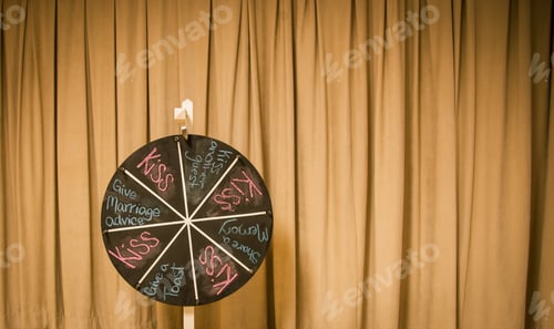 Preview: Wedding Kiss Wheel