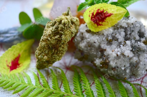 Preview: Powerful Holistic Healing Crystal Grid Kit. Fresh Flowers And Cannabis, Medical Marijuana Crystal