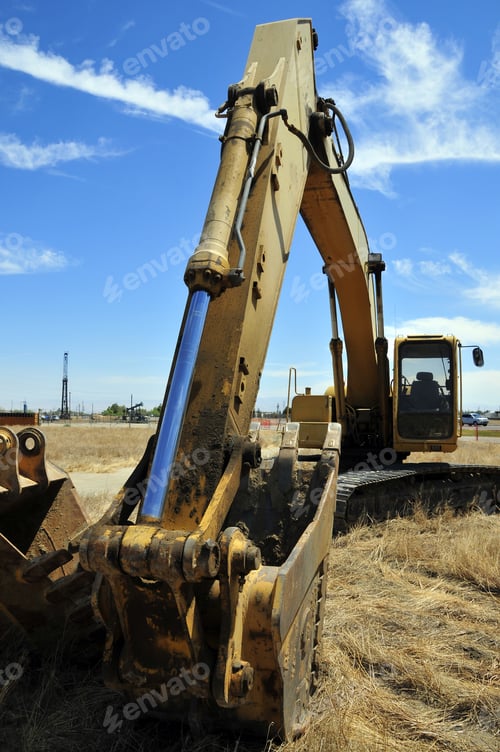 Preview: Track Mounted Articulated Hydraulic Crane With Bucket