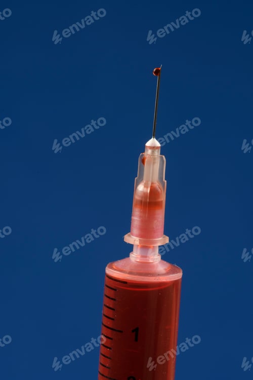 Preview: Injection Syringe With Needle Detail On Colored Background With Space For Text