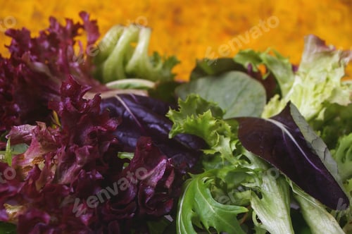 Preview: Mixed Salad Loose Lettuce And Spinach Leaves