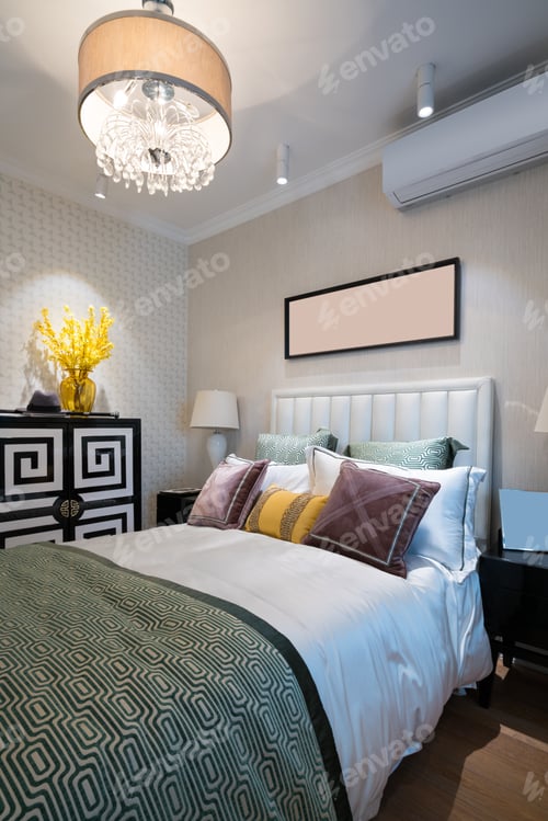 Preview: The Comfortable Bedroom With Nice Decoration