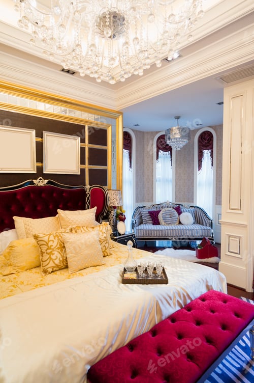 Preview: Luxury Bedroom With Nice Decoration