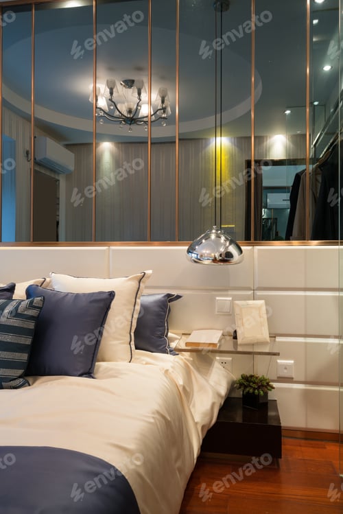 Preview: The Nice Bedroom With Luxury Decoration