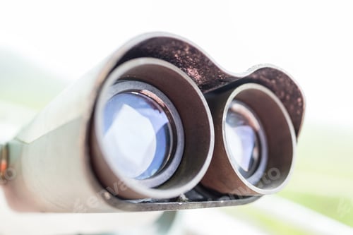 Preview: Binocular