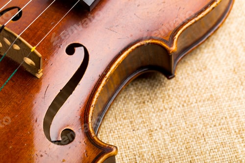 Preview: Violin Close Up