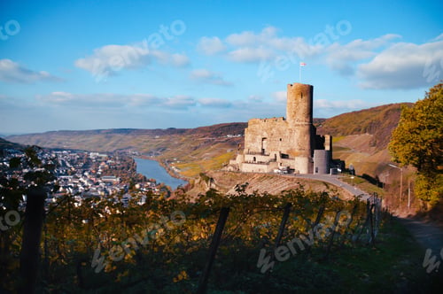 Preview: Beautiful Old Castle In Bernkastel-Kues, Germany