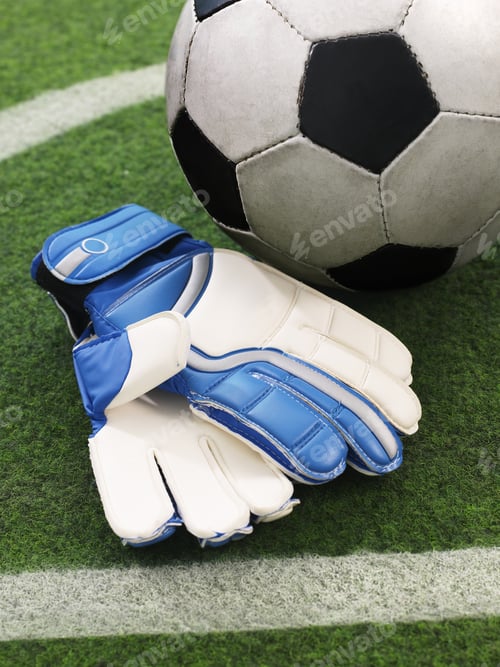 Preview: Soccer Ball And Gloves